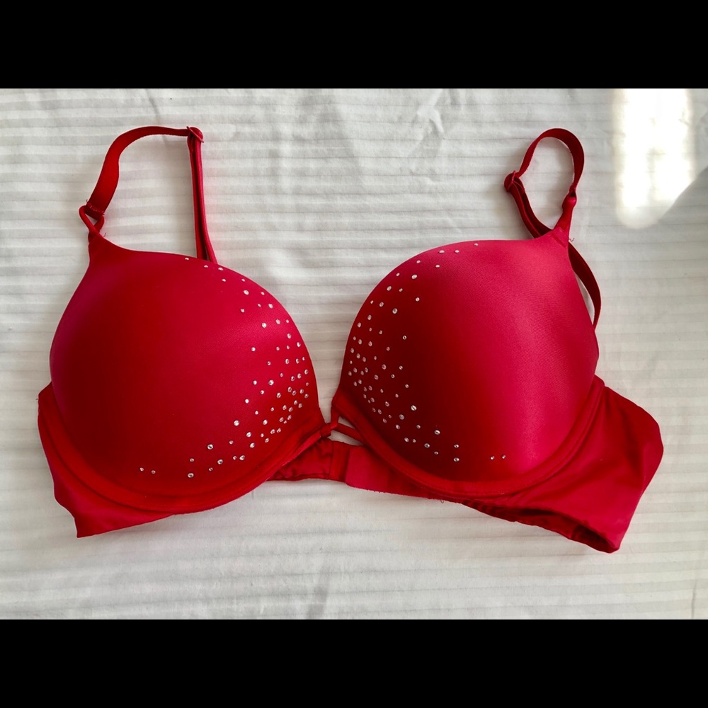 VS bra red size 34 B 💕